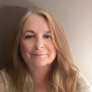 Meet your Posher, Lauri